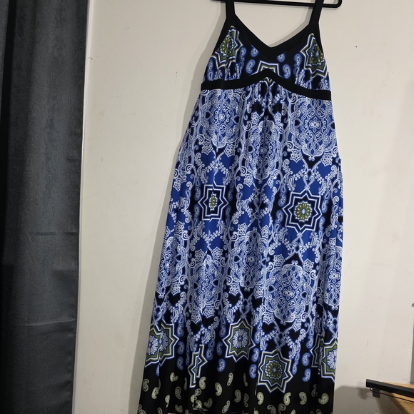 Apt. 9 Blue and Black Patterned Maxi Dress - Picture 3 of 9